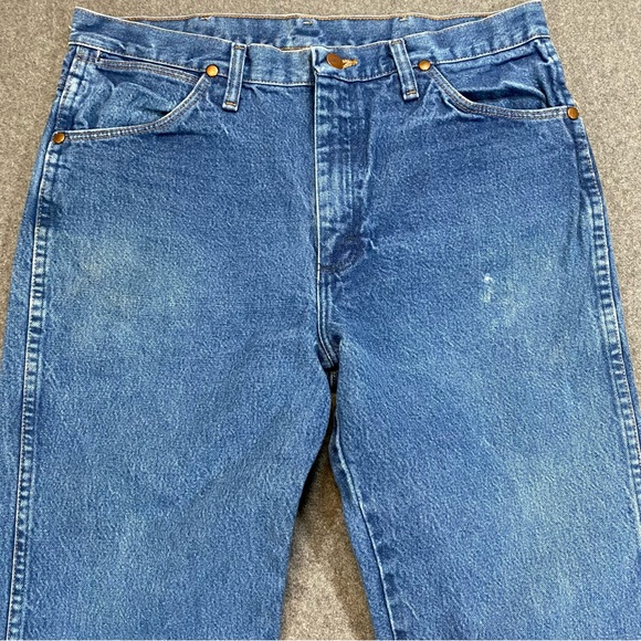 Vintage Wrangler Cowboy Cut Straight Fit Blue Jeans Size 33x30 - Picture 5 of 9